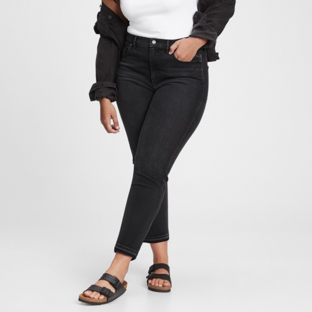 Gap Women's Black Jeans